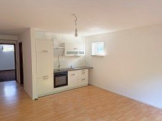 Hauptbild Bieterverfahren - 2 Raum-Büro mit Kochzeile, Tageslichtbad, frisch renoviert - sofort frei!